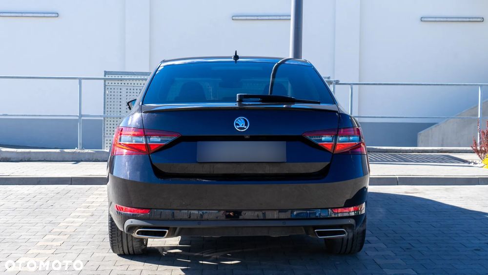 Skoda Superb 2.0 TSI 4x4 Sportline DSG - 6