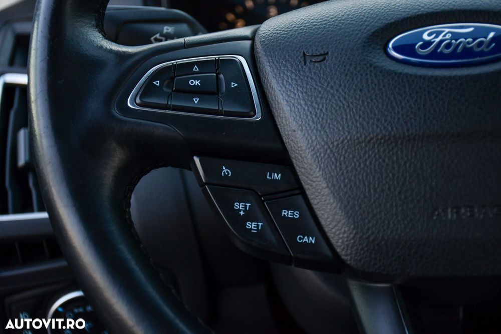 Ford Focus 1.5 TDCi DPF Start-Stopp-System Titanium - 11