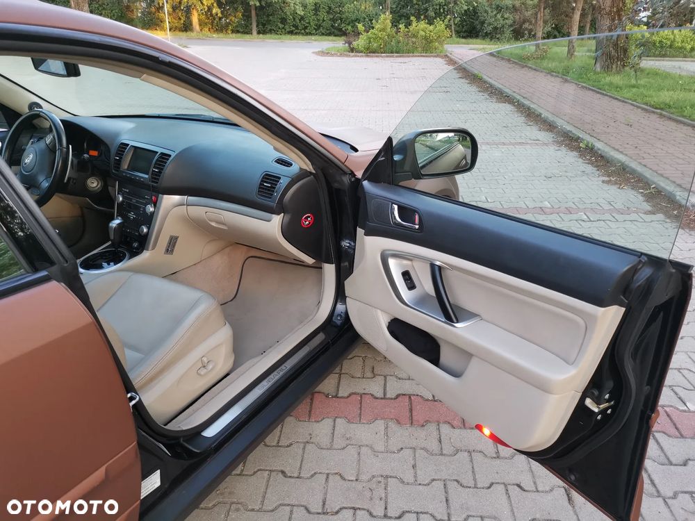 Subaru Legacy 3.0RE NAV/NSE - 15