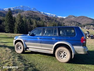 Mitsubishi Pajero Sport 2.5 TD GLS