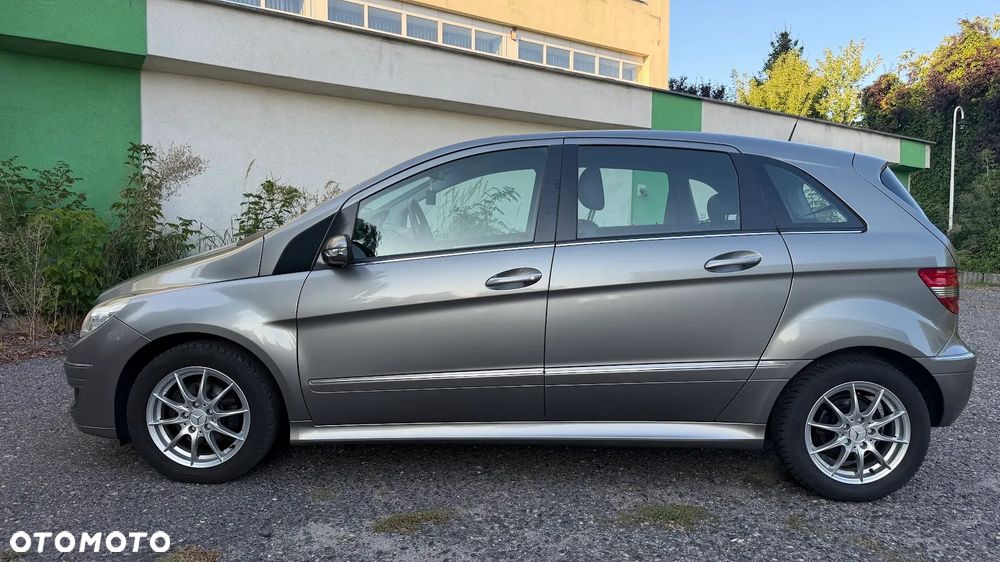 Mercedes-Benz Klasa B 150 - 32