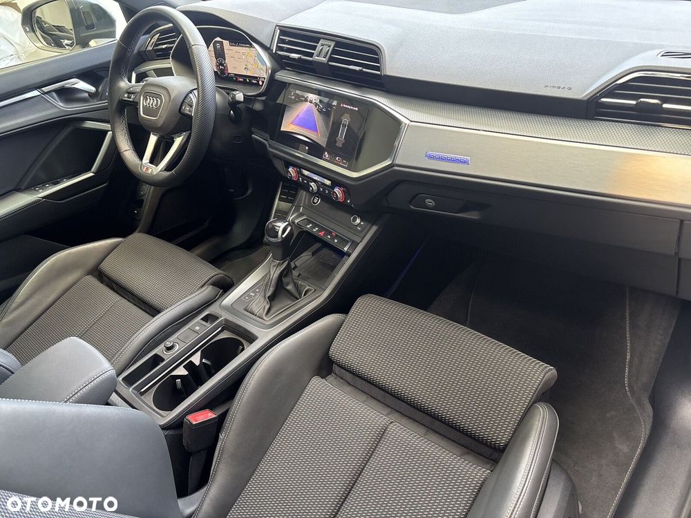 Audi Q3 - 40