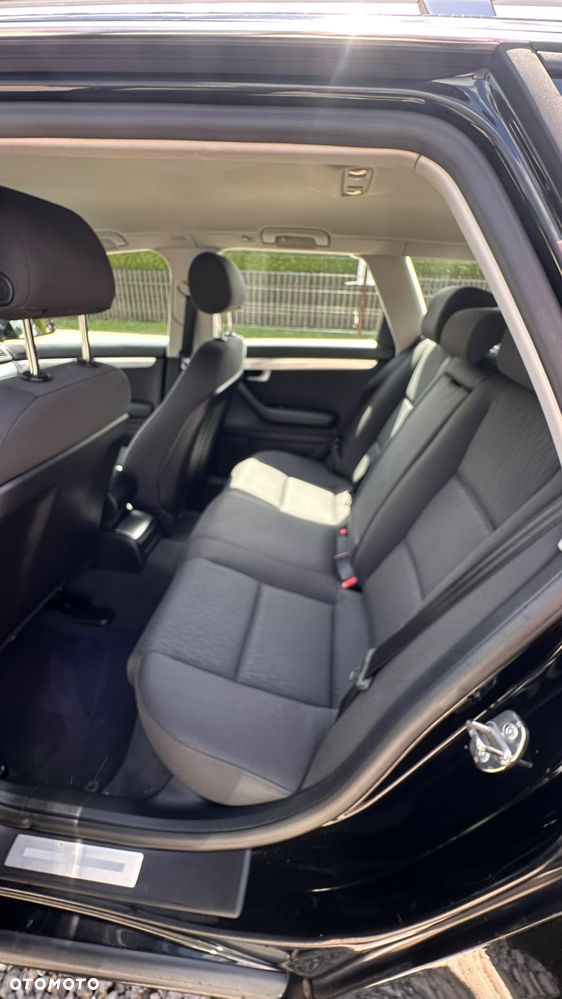 Audi A4 Avant - 6