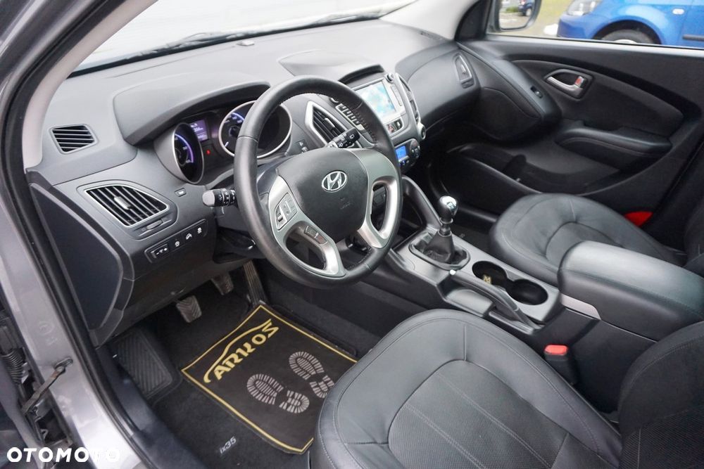 Hyundai ix35 - 23