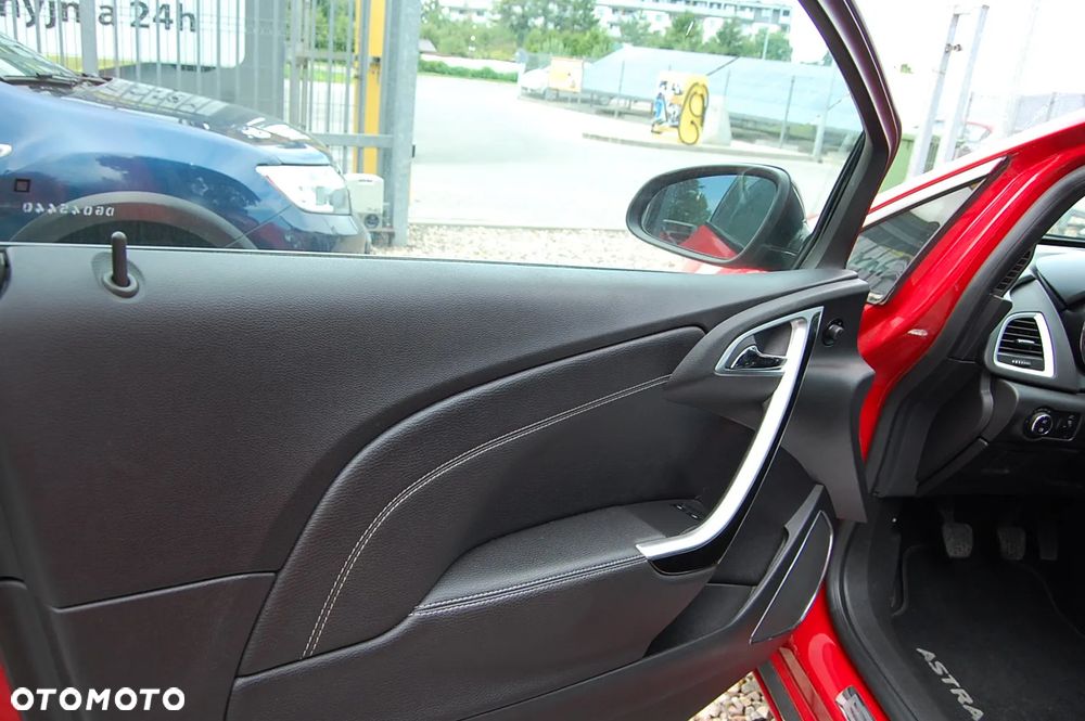 Opel Astra 1.4 Turbo - 31