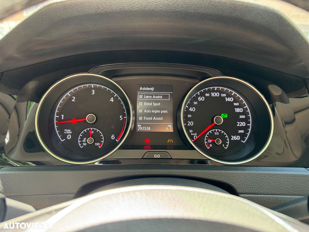 Volkswagen Golf - 12