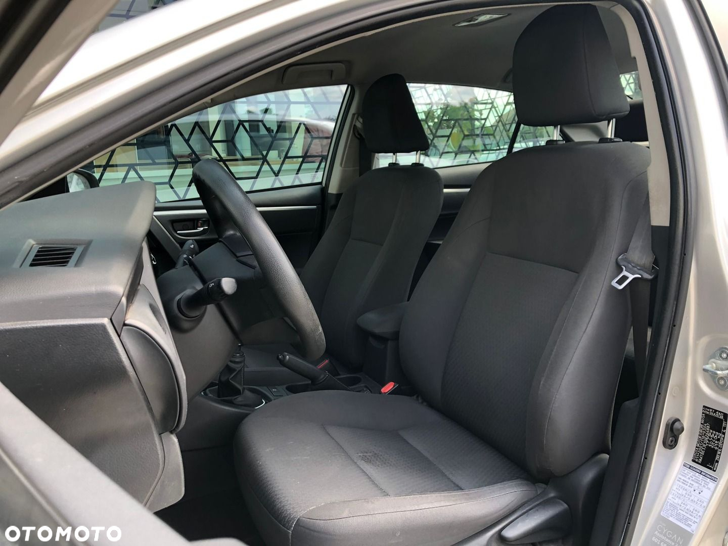 Toyota Corolla - 6