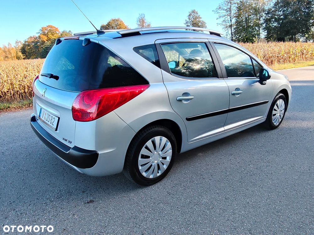 Peugeot 207 75 Urban Move - 11