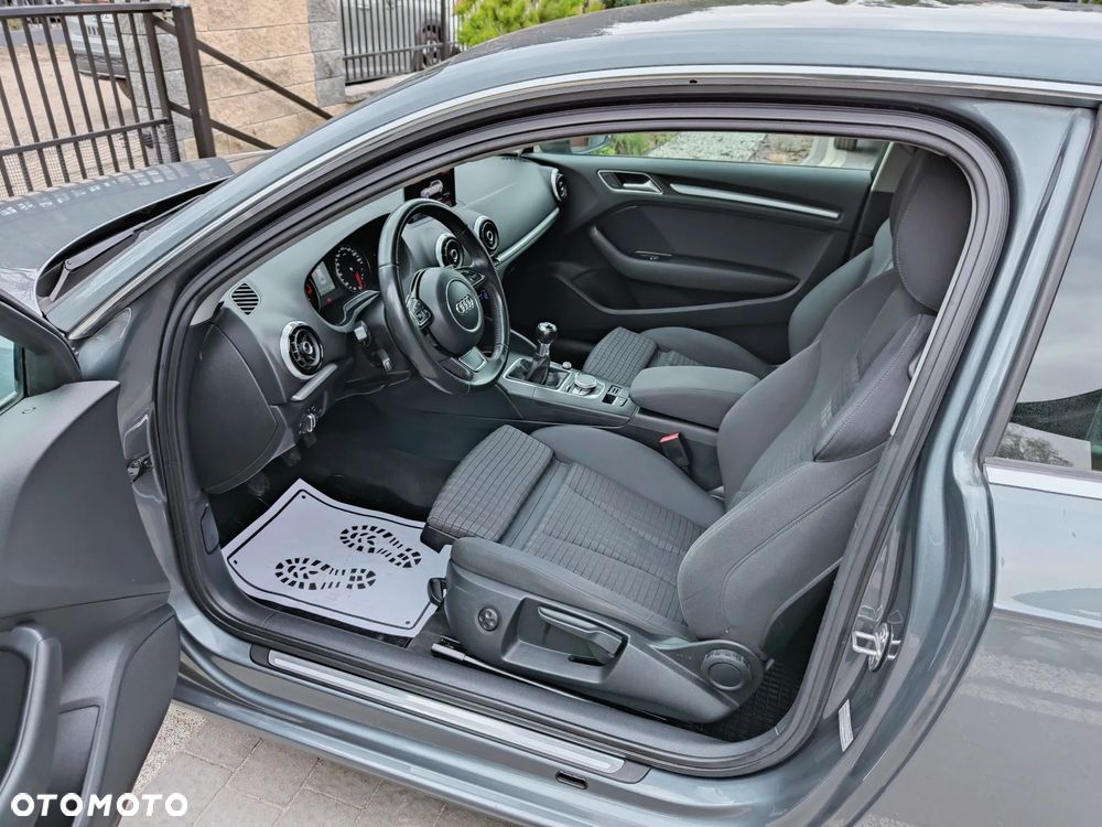 Audi A3 3-drzwiowe 1.4 TFSI S line Sportpaket - 34