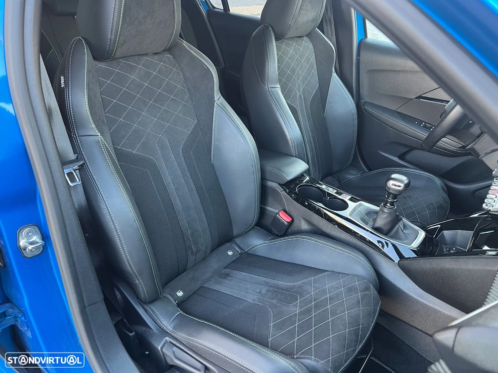 Peugeot 208 PureTech 100 GT - 26