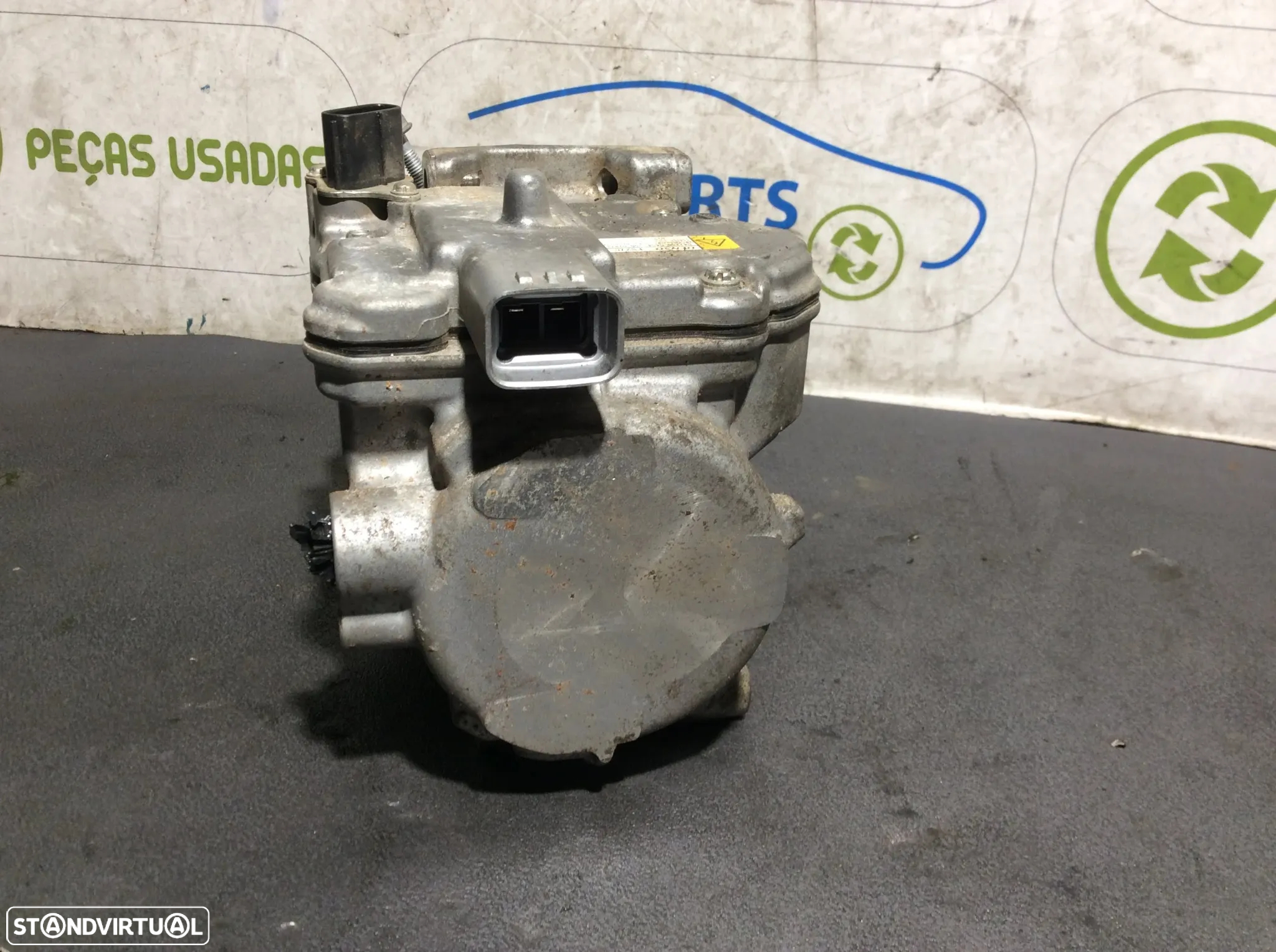 Compressor do ar condicionado Lexus CT200 - 4