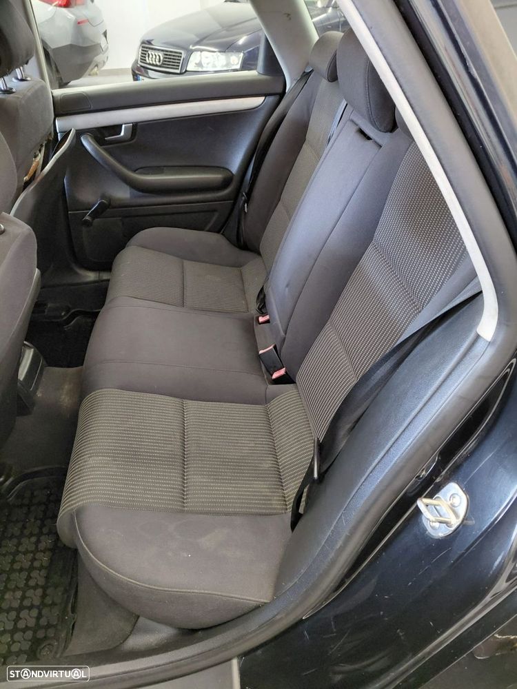 Audi A4 Avant 2.0 TDi - 16
