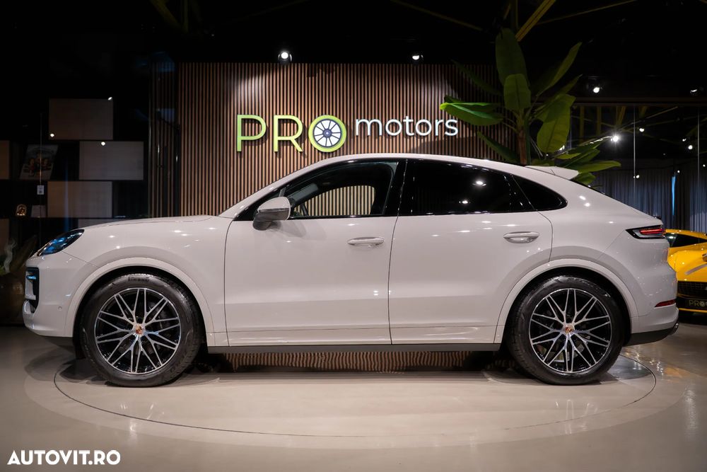 Porsche Cayenne Coupe Standard - 3