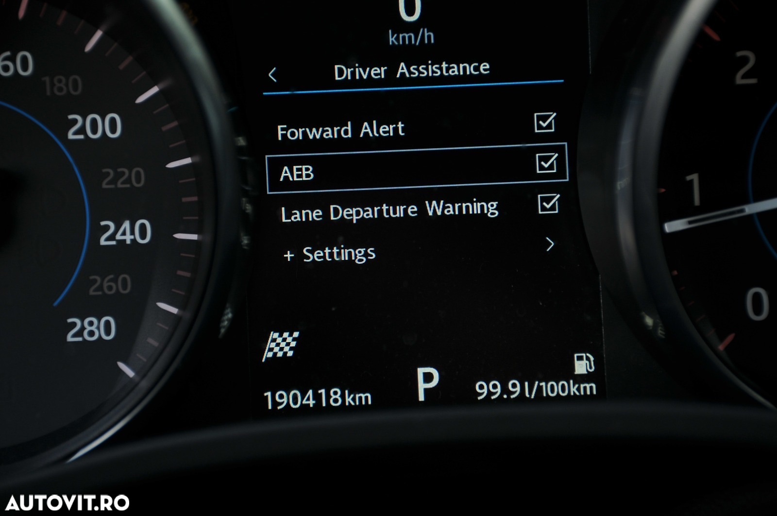 Jaguar XE 2.0 AWD R-Sport - 12