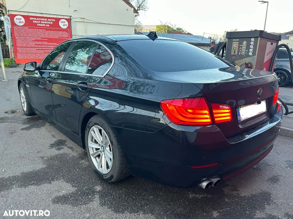 BMW Seria 5 520d - 6