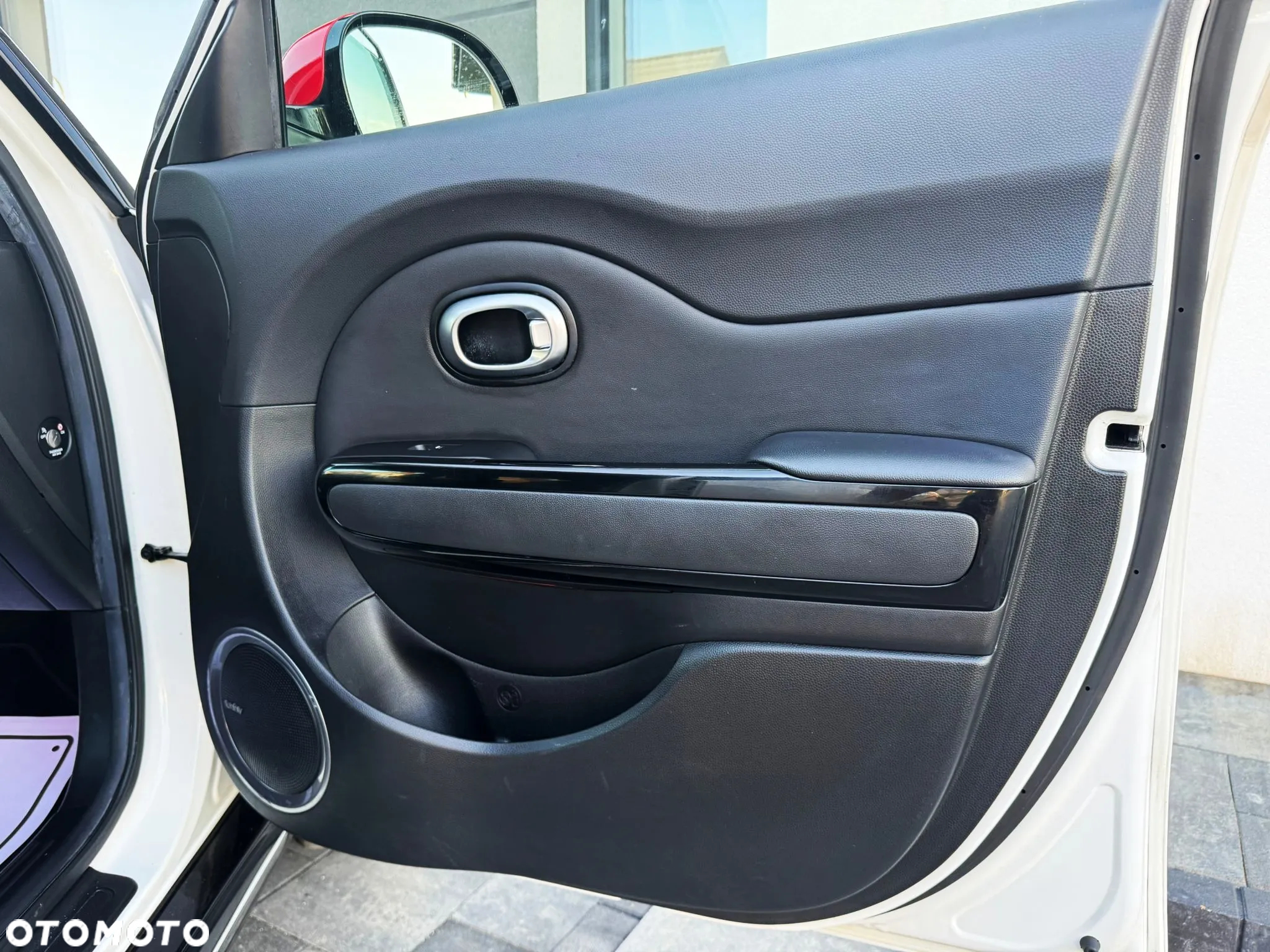 Kia Soul 1.6 GDI White&Red Edition - 22