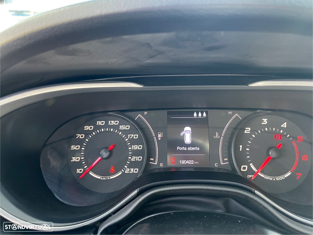 Fiat Tipo Station Wagon 1.3 M-Jet Lounge - 34