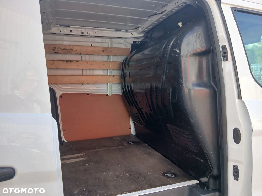 Ford TRANSIT CONNECT - 18