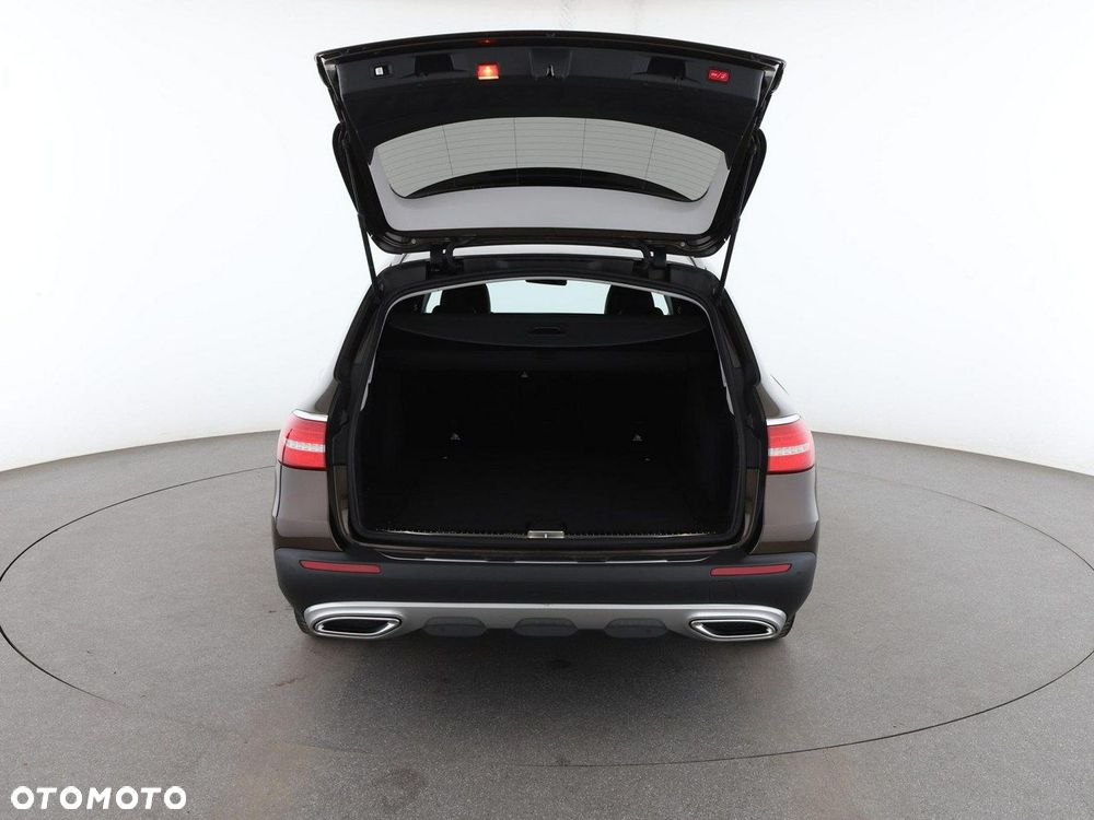 Mercedes-Benz Klasa E 220 d 4-Matic All-Terrain - 19