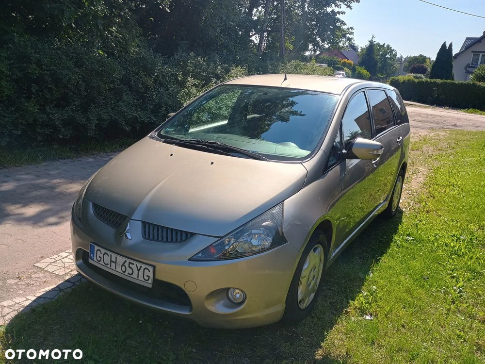 Mitsubishi Grandis 2.0 DID Intense - 1