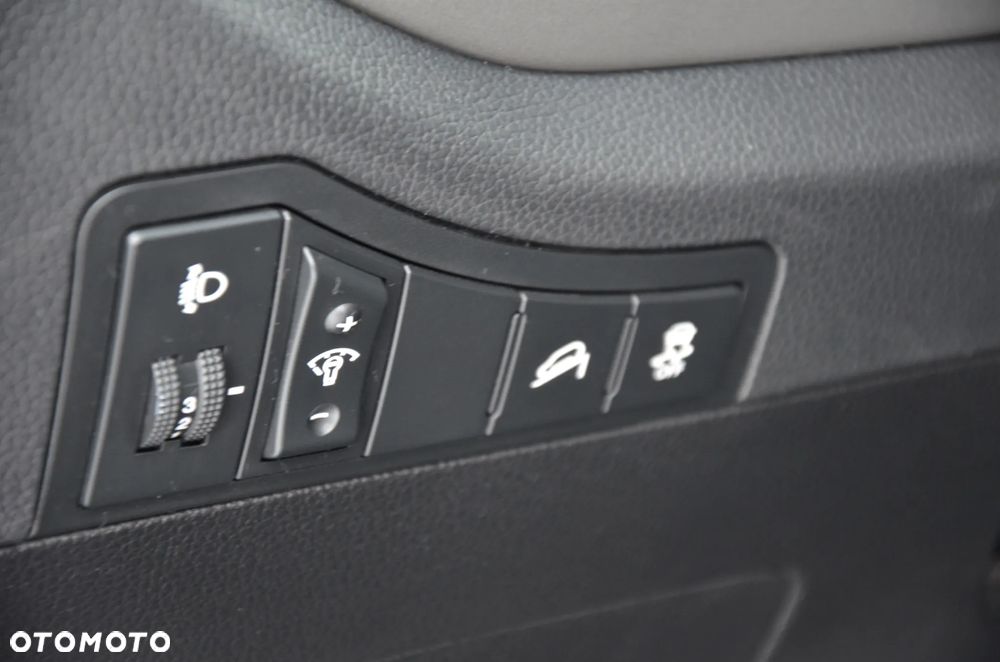 Kia Sportage 1.6 GDI 2WD ISG Dream-Team Edition - 36