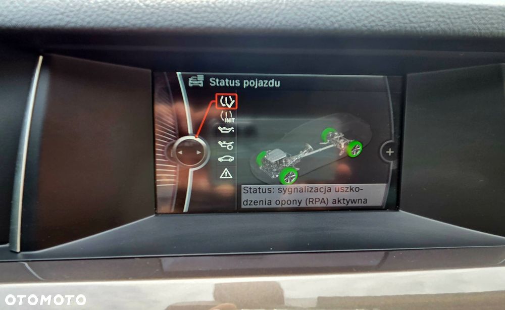 BMW Seria 5 528i xDrive Modern Line - 30