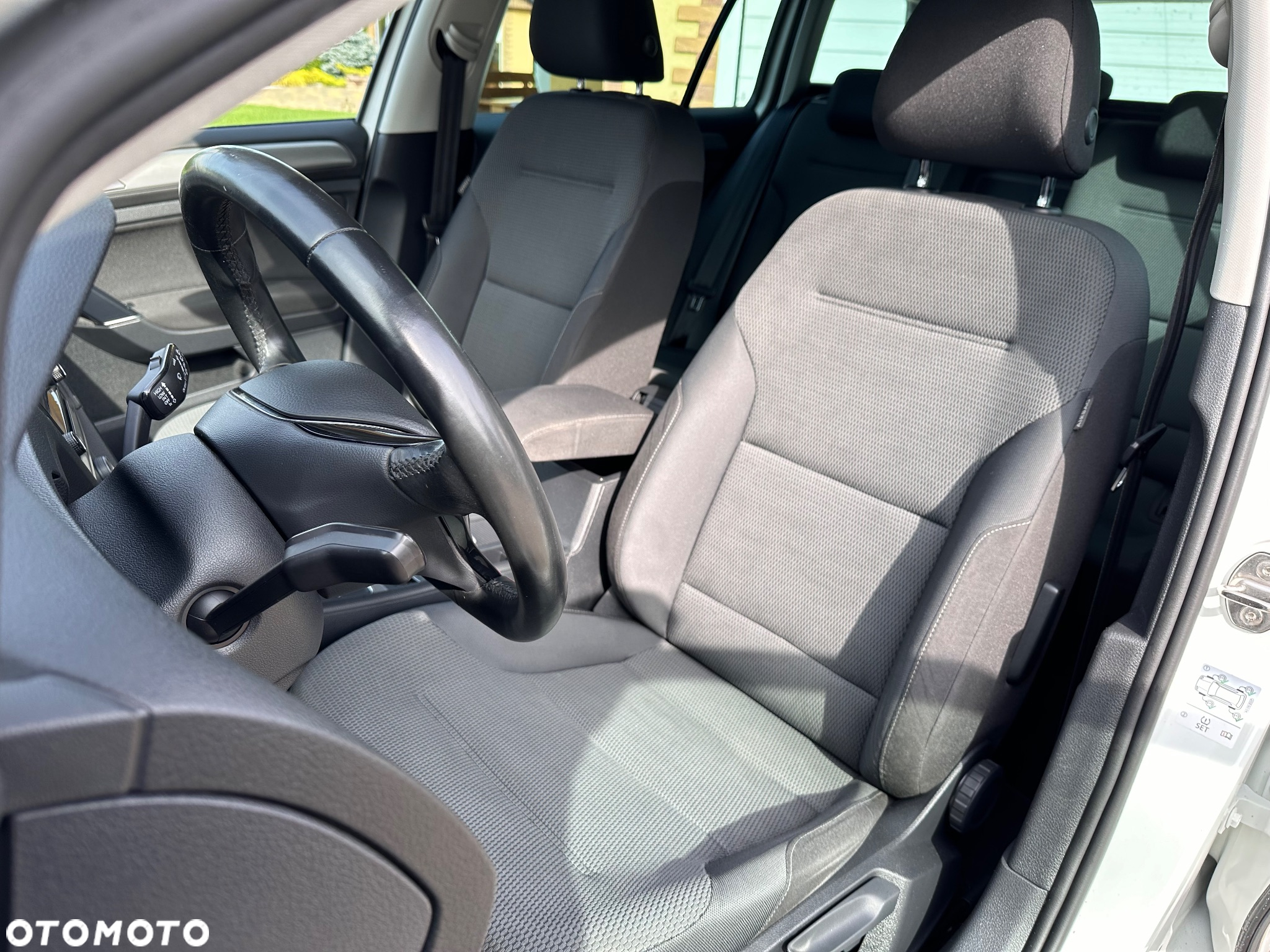 Volkswagen Golf - 18
