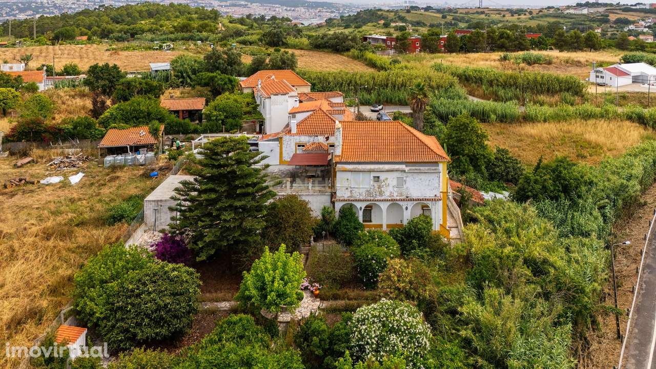 Moradia dois pisos inserida num lote de 1053m² com Vista Panorâmica - Grande imagem: 2/22