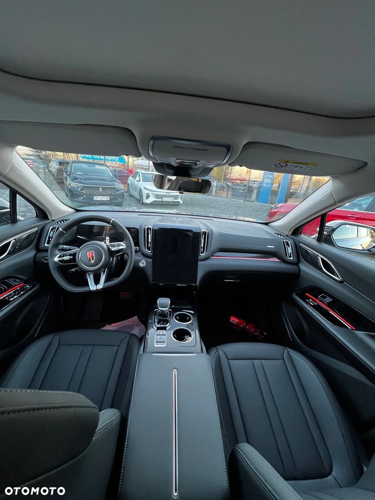 Hongqi HS3 - 7