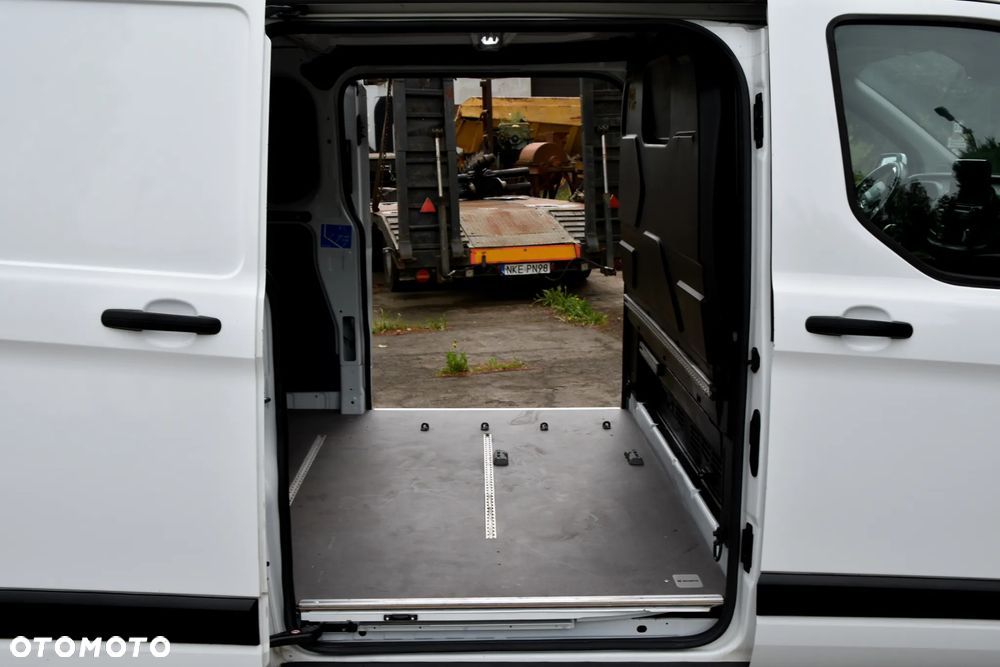 Ford Transit Custom - 31