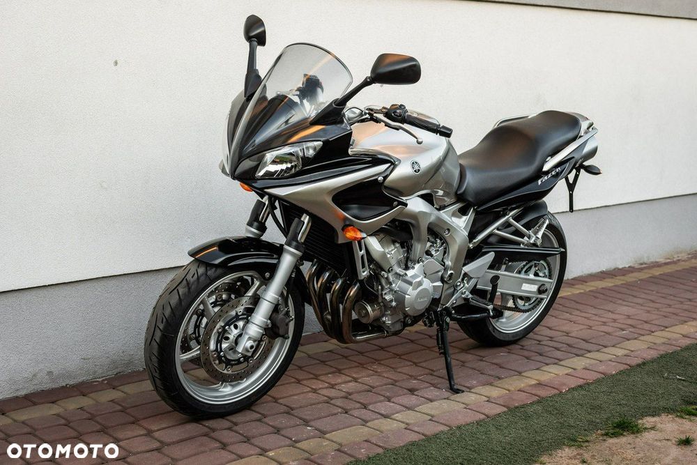Yamaha FZ - 7