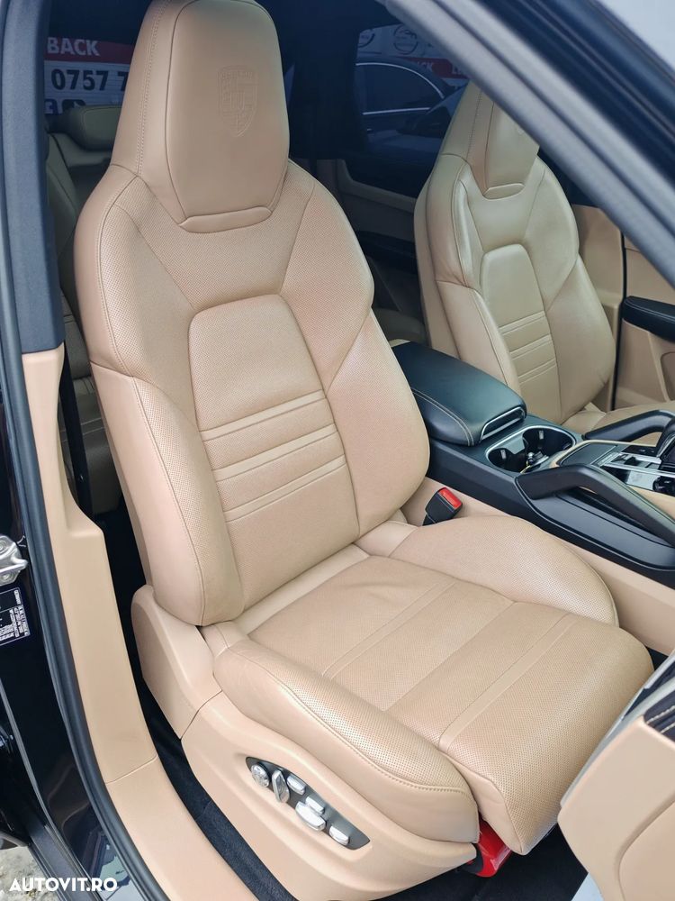 Porsche Cayenne E-Hybrid Tiptronic S - 36