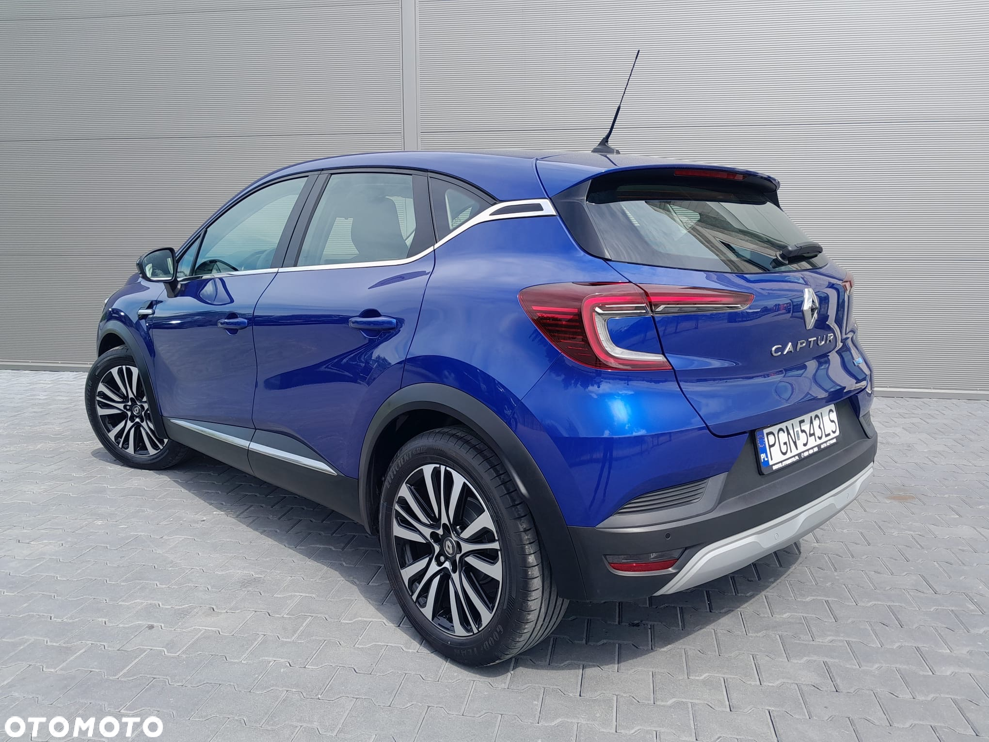 Renault Captur 1.3 TCe mHEV Intens EDC - 10