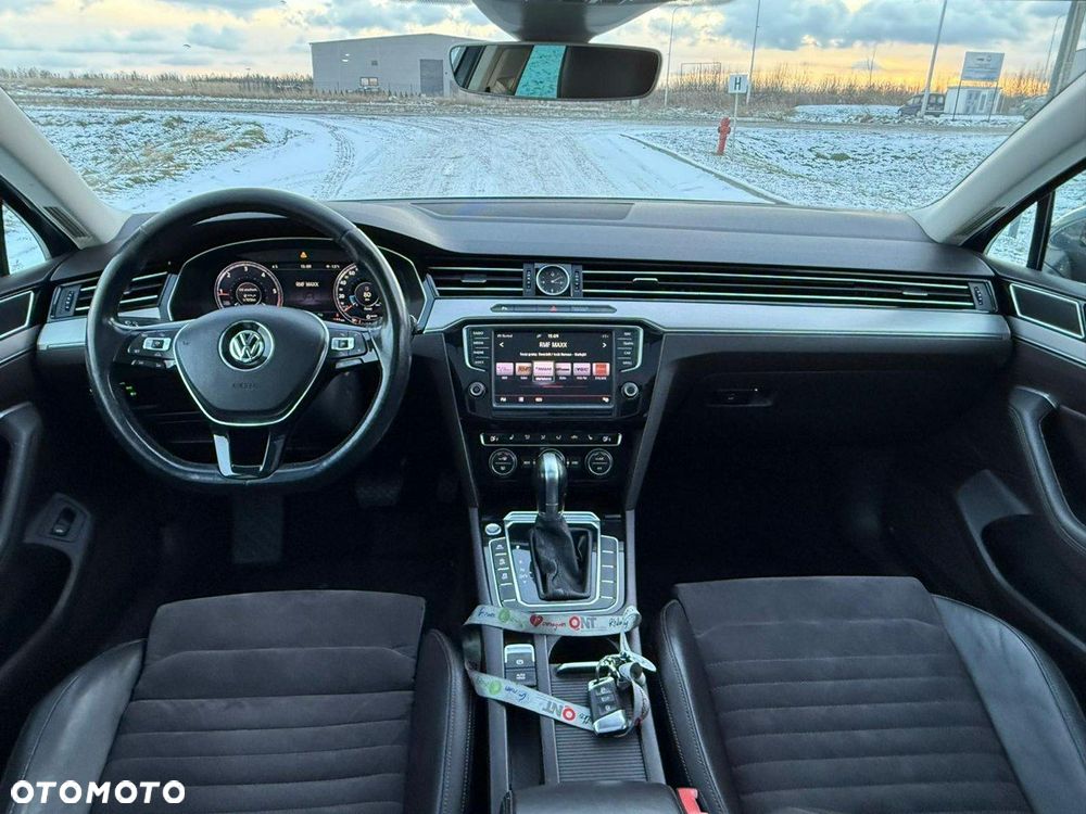 Volkswagen Passat - 20