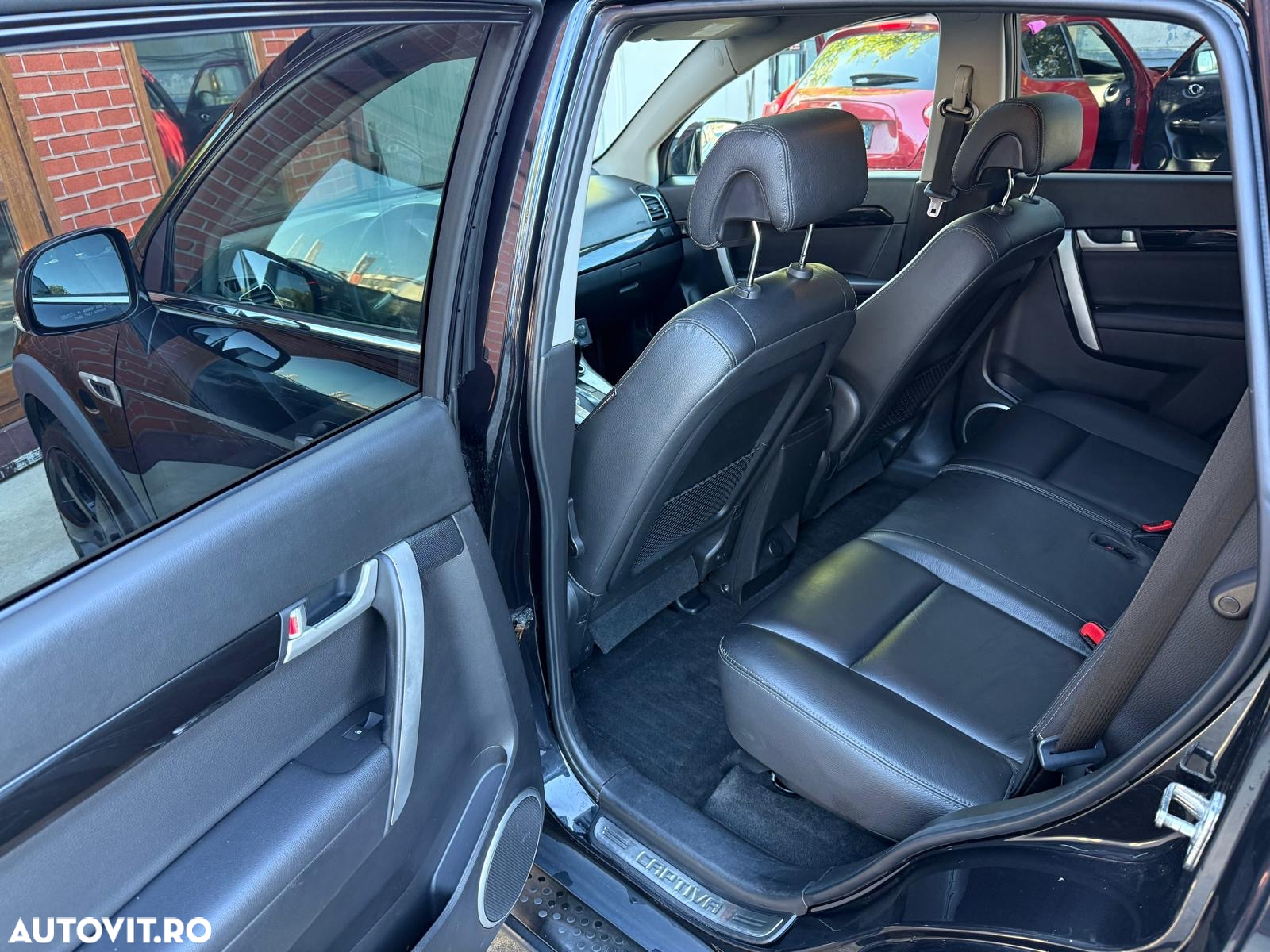 Chevrolet Captiva 2.2D AWD 7 locuri Aut. LTZ - 26