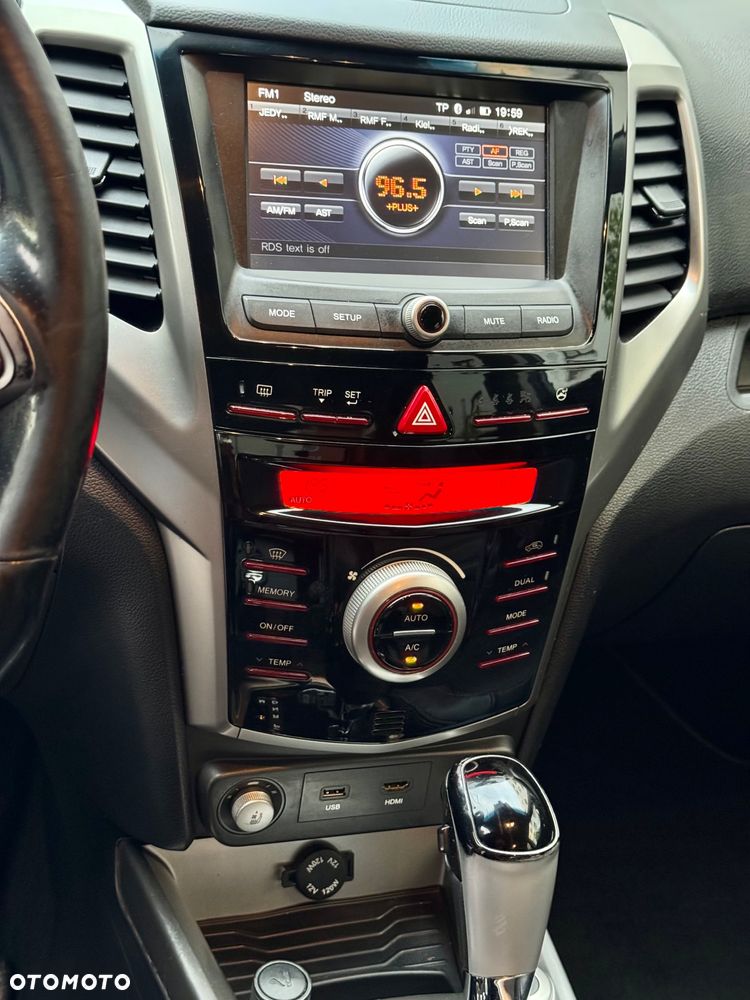 SsangYong/KGM Tivoli 1.6 D Sapphire - 12