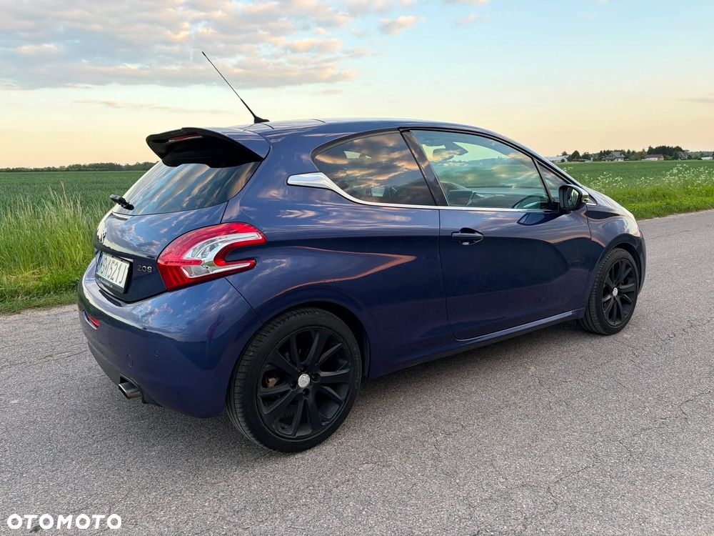 Peugeot 208 1.6 THP Allure - 9