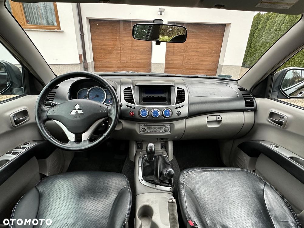 Mitsubishi L200 2.5 DID Intense - 9