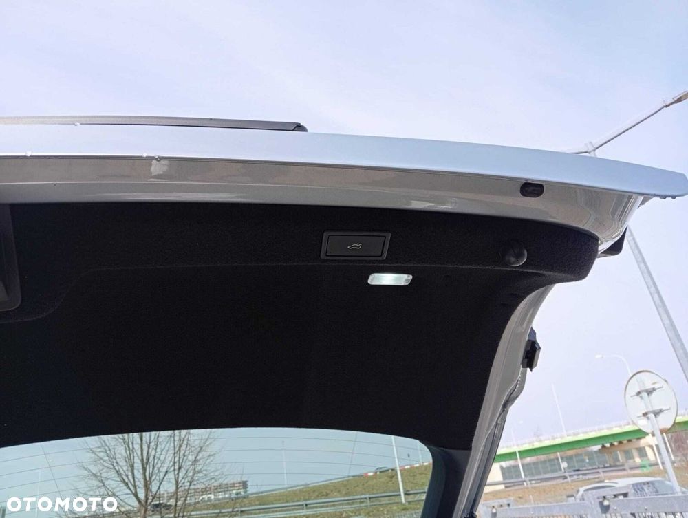 Skoda Superb 2.0 TDI SCR Edition 130 DSG - 23