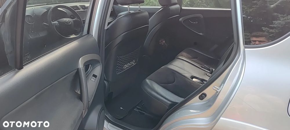 Toyota RAV4 2.2 D-CAT 2010 - 5