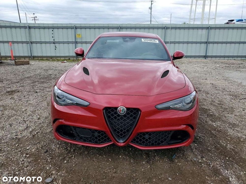 Alfa Romeo Giulia - 7