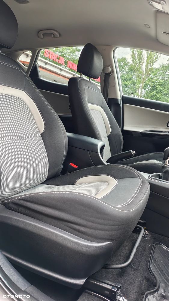Kia Ceed 1.6 CRDi XL - 28