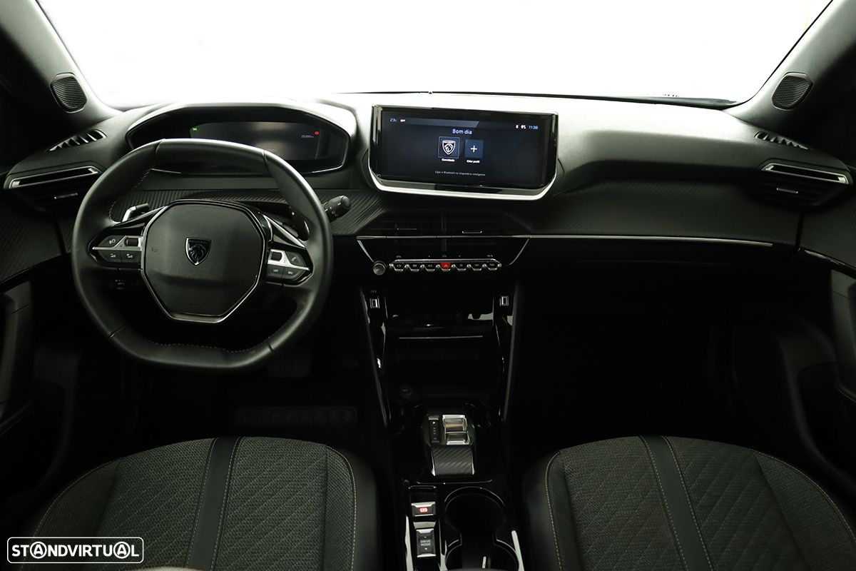 Peugeot 2008 1.2 PureTech Allure EAT8 - 8