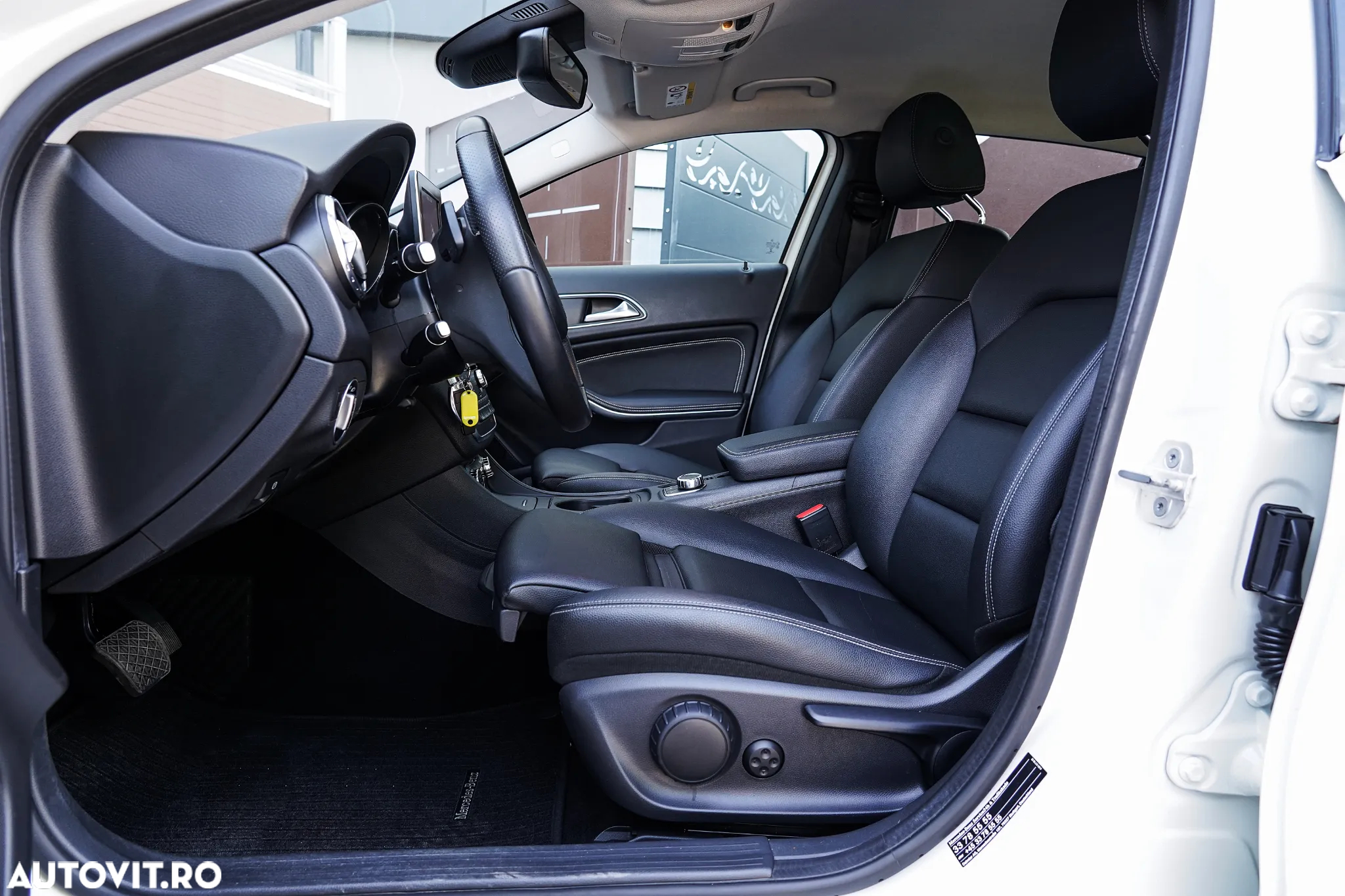 Mercedes-Benz GLA 220 d 4Matic 7G-DCT AMG Line - 12