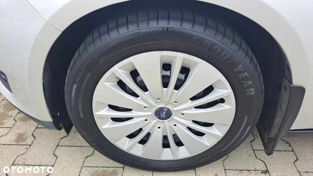 Ford Focus - 17