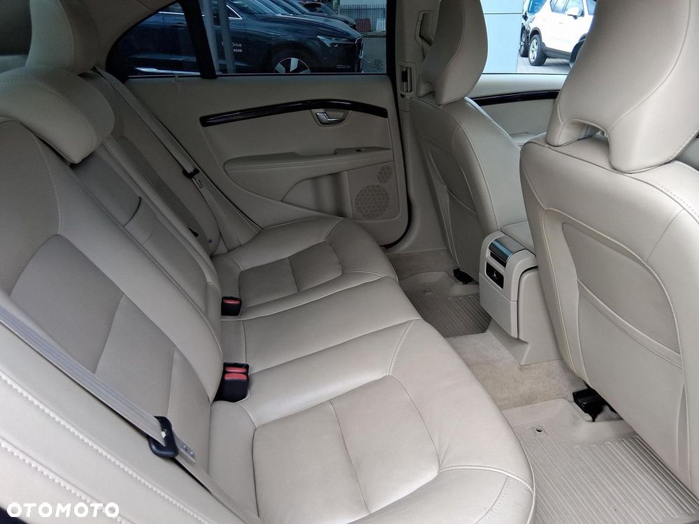 Volvo S80 - 10