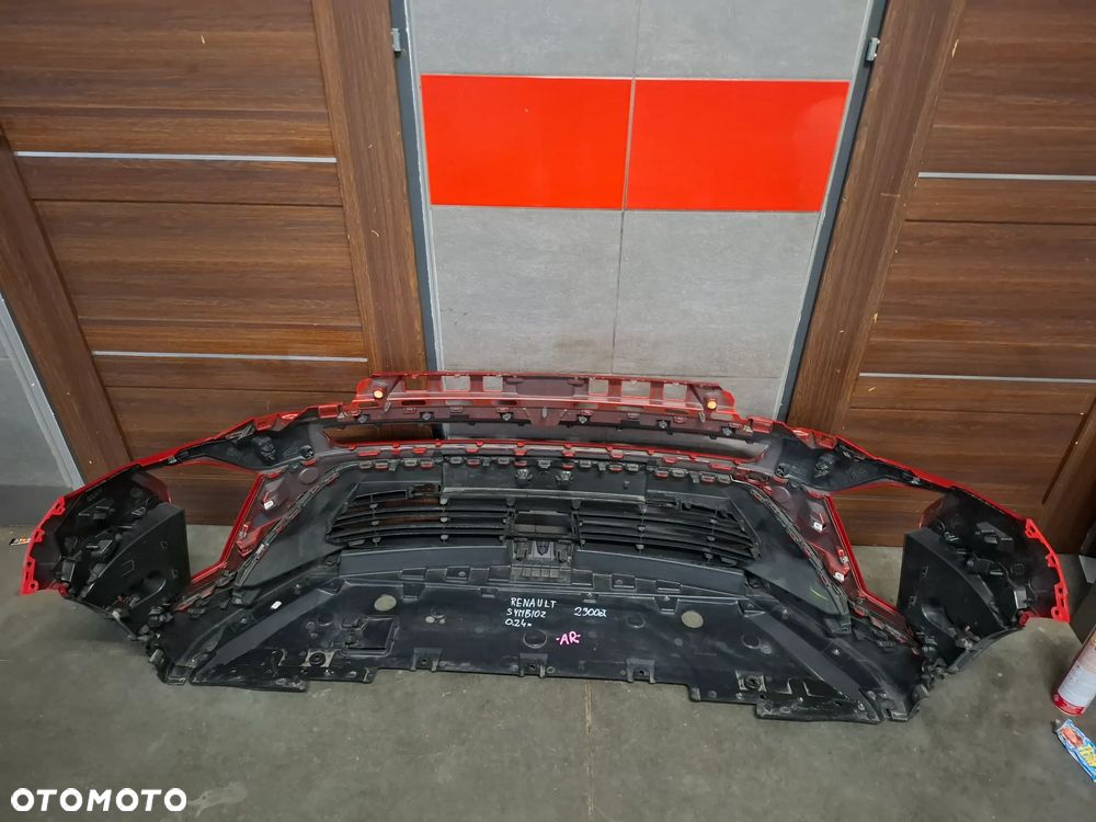 Zderzak przód Renault Symbioz 2024 rok - 9