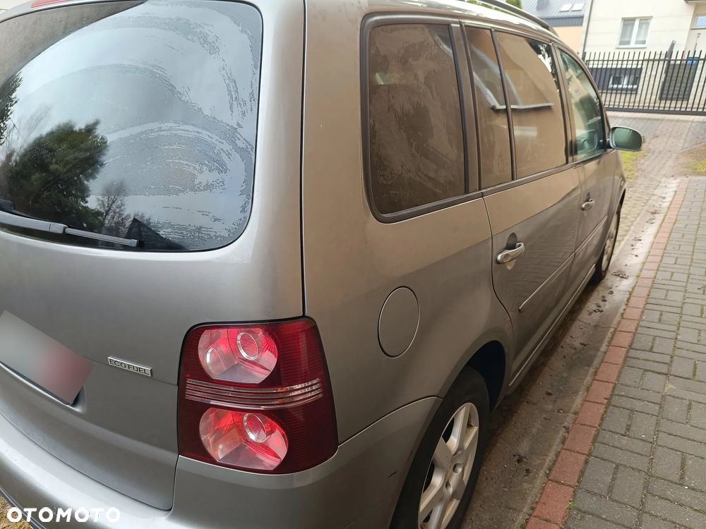 Volkswagen Touran 2.0 EcoFuel Trendline - 4