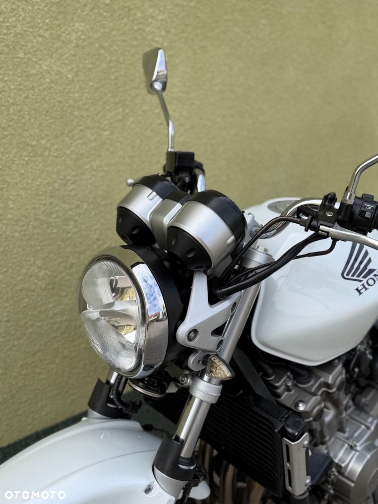 Honda Hornet - 28