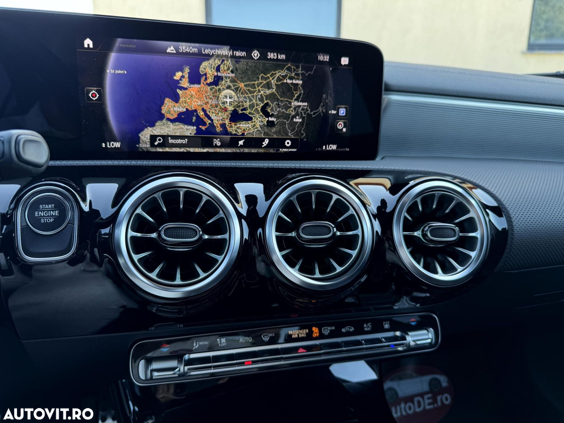 Mercedes-Benz CLA - 10